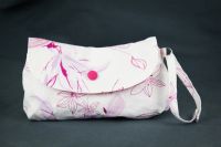 Elegante Handtasche mit Blumenmuster