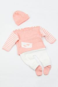 Babyset mit Mütze, Höschen und Oberteil